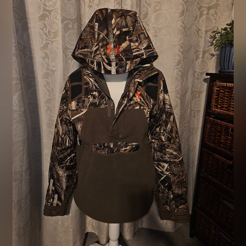 Under Armour Coldgear Infrared Skysweeper Hooded Sweatshirt.  Discontinued.